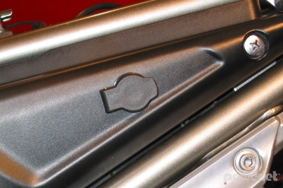 Yamaha FZ-1 Side Panel Kit Powerlet 2005
