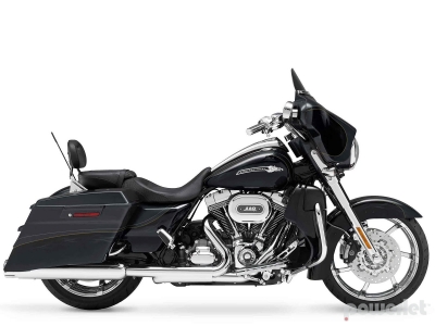 Harley Davidson CVO Street Glide FLHXSE 2010 - Present