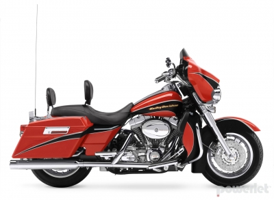 Harley Davidson CVO Electra Glide FLHTCSE 2004 - 2005